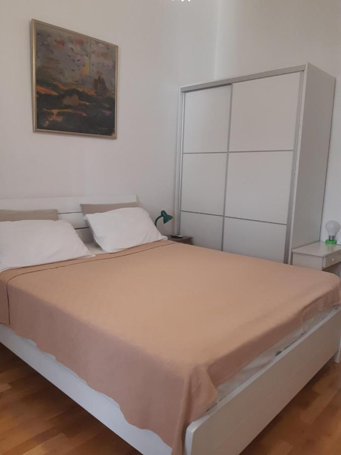 Mulo Stanicica Tivat Dış mekan fotoğraf